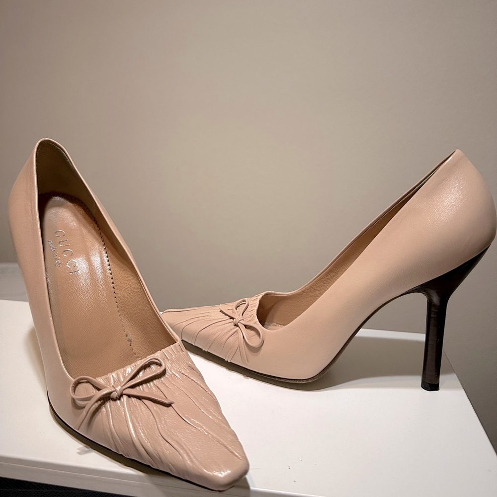 Early 00's Tom Ford Gucci Nude Leather Pointed Toe Heels size 37